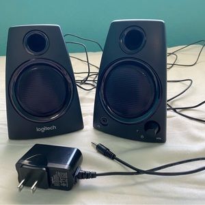 Logitech Speakers 2-Piece in Black Z130 Compact
